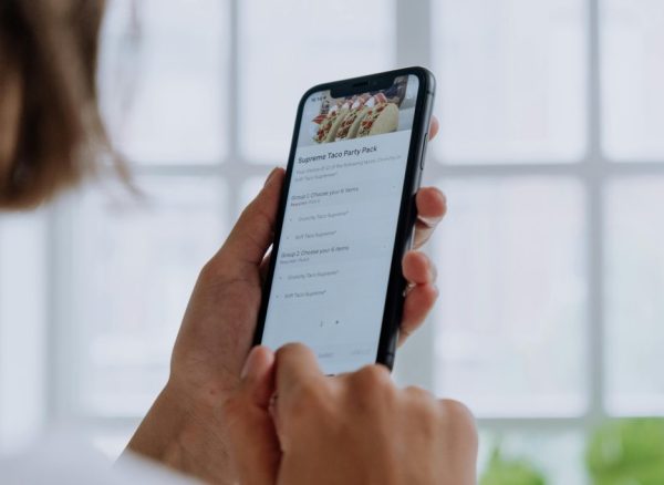 pexels-cottonbro-5077068